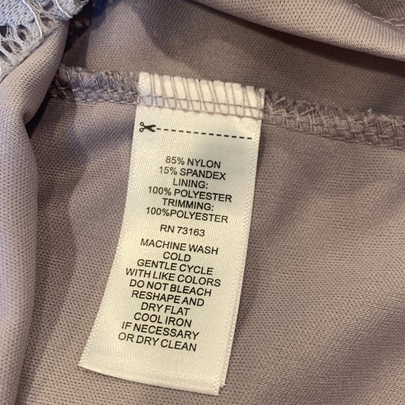 Cable & Gauge Lavender-Gray Lace Sleeveless Top Women’s Small - Picture 9 of 9